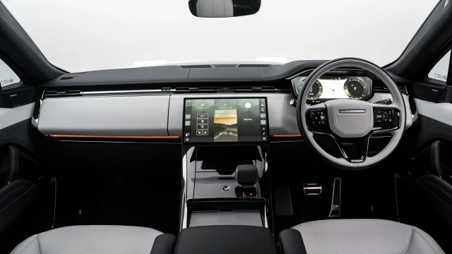 Land Rover Range Rover Sport Image 5