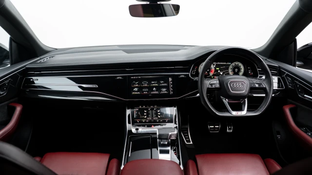Audi SQ8 Image 5