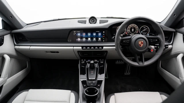 Porsche 911 Image 5