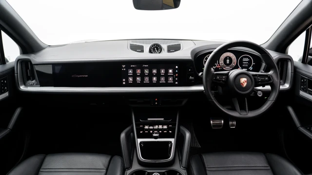 Porsche Cayenne Image 5