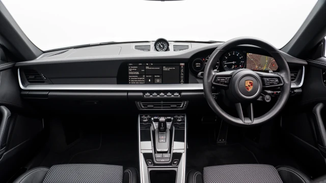 Porsche 911 Image 5