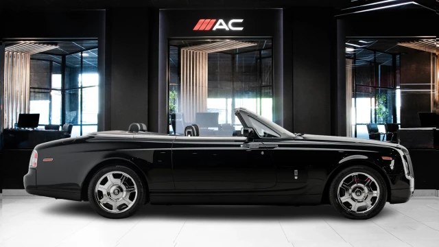 Rolls-Royce Phantom Image 5