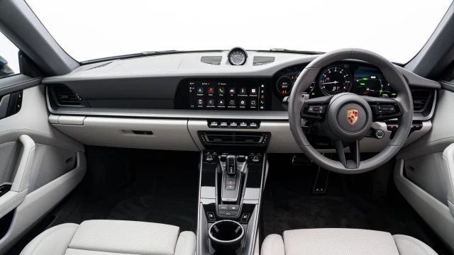 Porsche 911 Image 5
