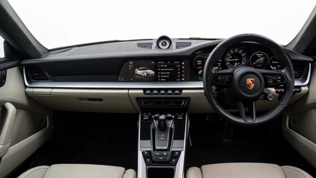 Porsche 911 Image 5