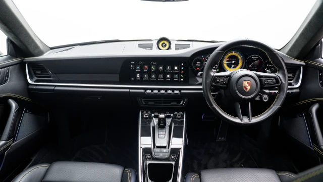 Porsche 911 Image 5