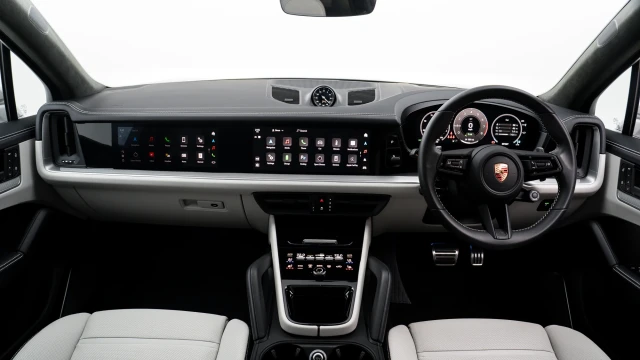 Porsche Cayenne Image 5