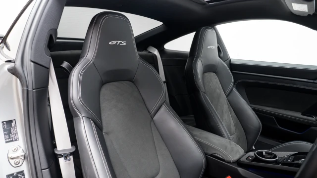 Porsche 911 Image 5