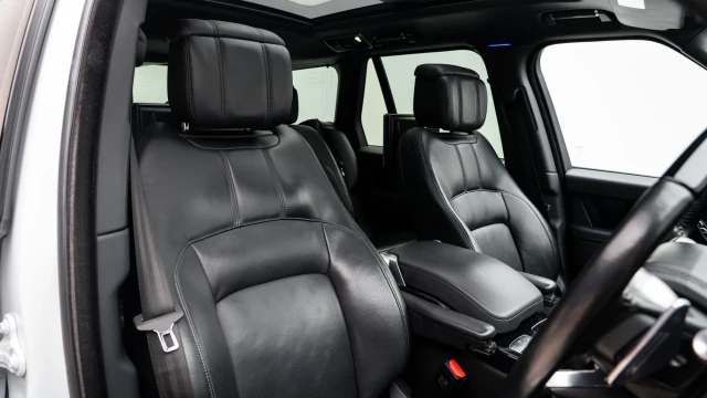 Land Rover Range Rover Image 6