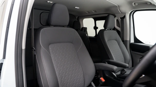 Ford Transit Custom Image 6