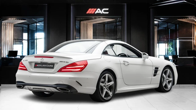 Mercedes-Benz SL Image 6