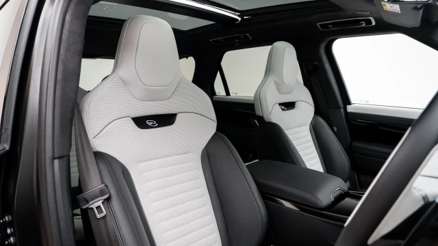 Land Rover Range Rover Sport Image 6
