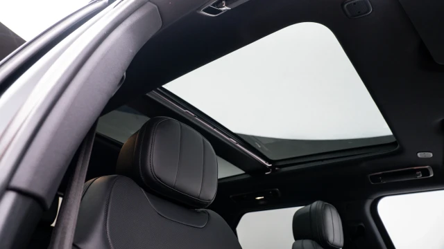 Land Rover Range Rover Sport Image 8