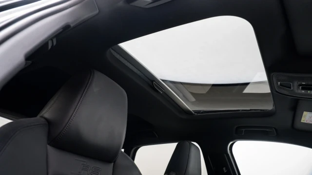 Audi RS3 Image 8