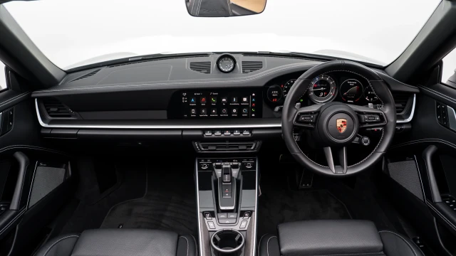 Porsche 911 Image 7