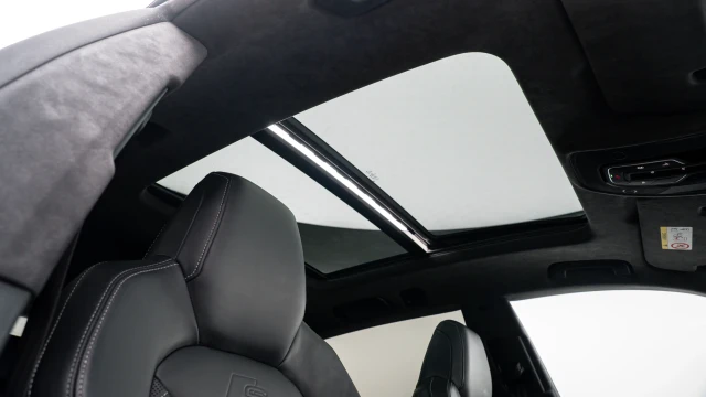 Audi SQ8 Image 7
