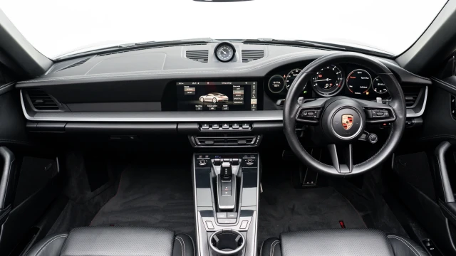 Porsche 911 Image 7