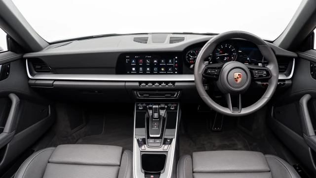 Porsche 911 Image 7