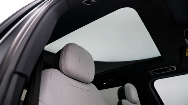 Range Rover Sport Image 7