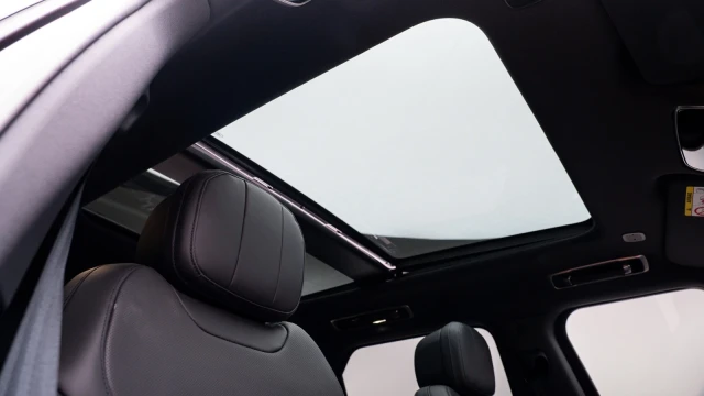 Land Rover Range Rover Sport Image 7