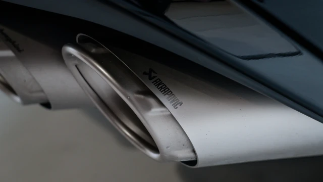 Lamborghini Urus Image 8