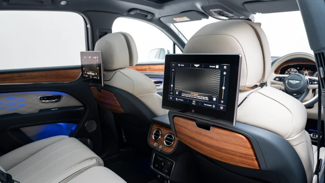 Bentley Bentayga Image 8