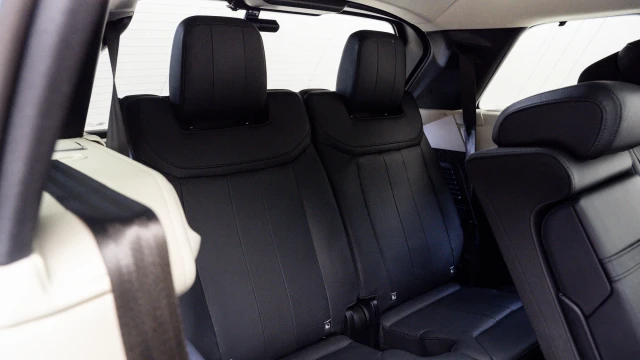 Land Rover Range Rover Image 8