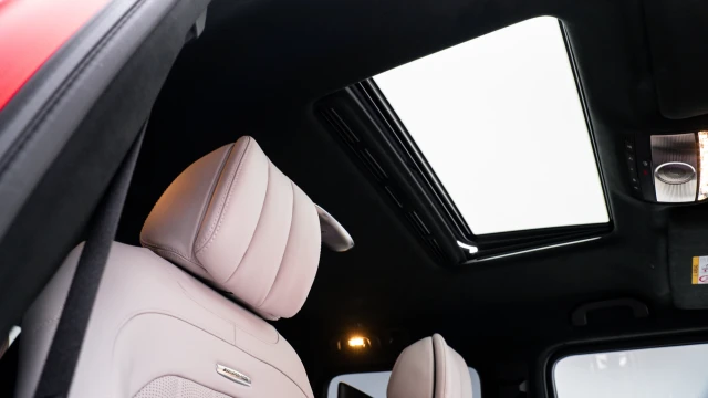 Mercedes-Benz AMG G63 Image 8
