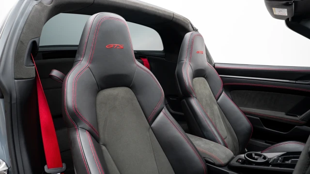 Porsche 911 Image 8
