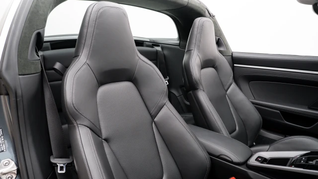 Porsche 911 Image 8