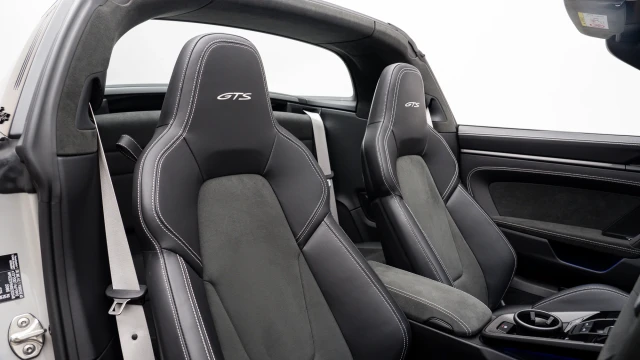 Porsche 911 Image 8