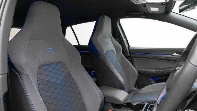 Volkswagen Golf Image 6