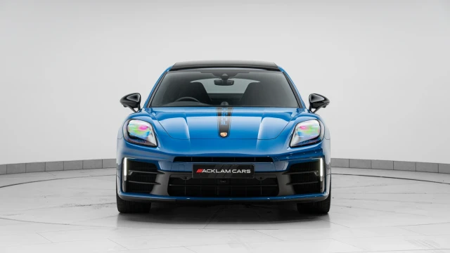 Porsche Panamera Image 2