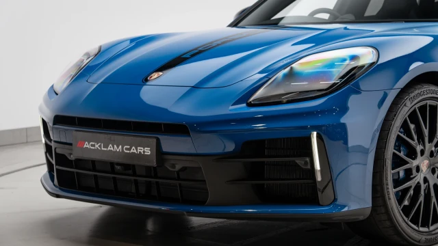 Porsche Panamera Image 4