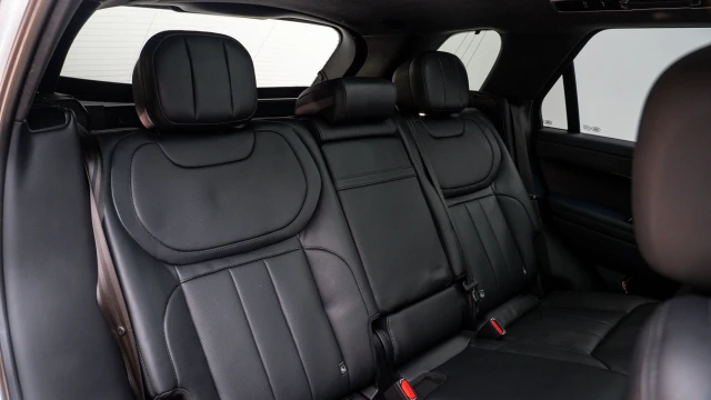 Land Rover Range Rover Sport Image 8
