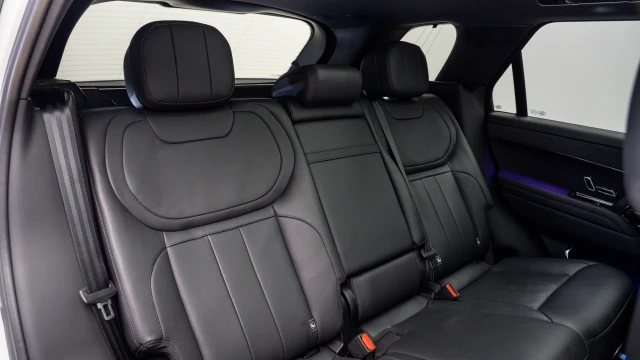 Land Rover Range Rover Sport Image 8