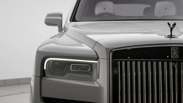 Rolls-Royce Cullinan Image 8