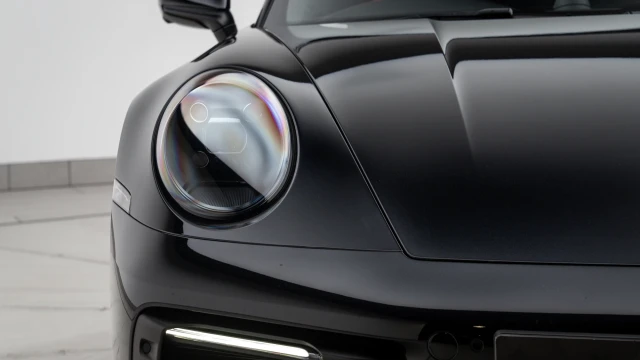Porsche 911 Image 5