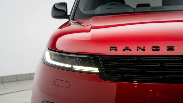 Land Rover Range Rover Sport Image 8
