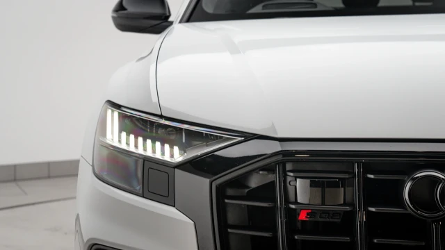 Audi SQ8 Image 8