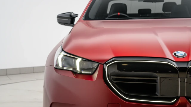 BMW M5 Image 8