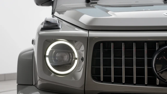 Mercedes-Benz AMG G63 Image 8
