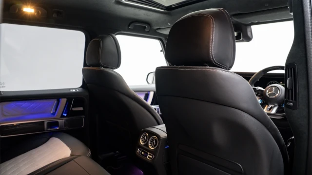 Mercedes-Benz AMG G63 Image 8