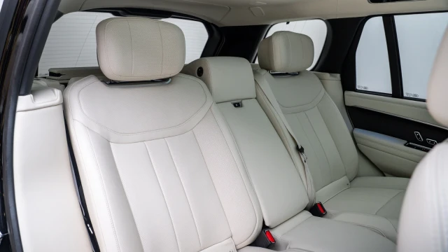Land Rover Range Rover Image 8