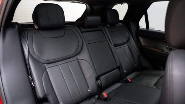 Land Rover Range Rover Sport Image 8