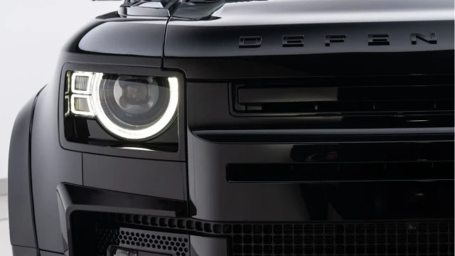 Land Rover Defender (74 Reg) 110 3.0 D350 X-Dynamic HSE (Bespoke) Image 6