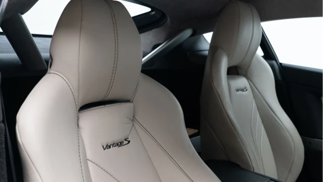 Aston Martin Vantage (17 Reg) 4.7 V8 S Coupe Image 3