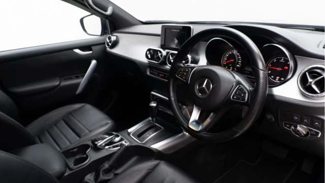 Mercedes-Benz X-CLASS (69 Reg) X350 3.0D V6 Power (No VAT) Image 8
