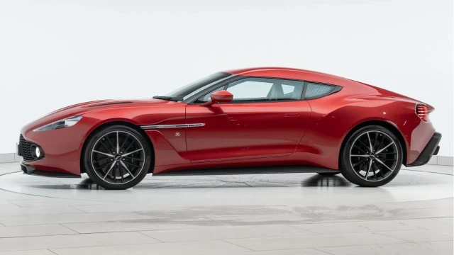 Aston Martin Vanquish (66 Reg) 5.9 V12 Zagato Image 4