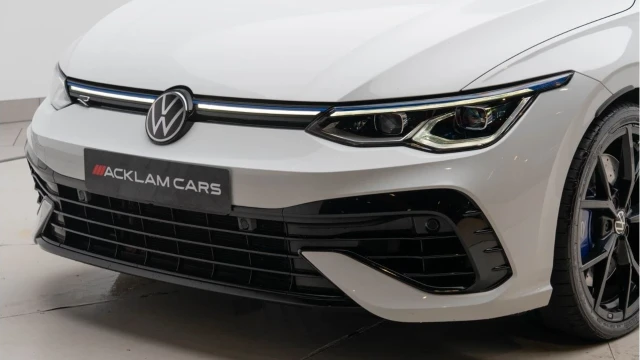 Volkswagen Golf (23 Reg) R 2.0TSI 4Motion (R Performance) Image 8