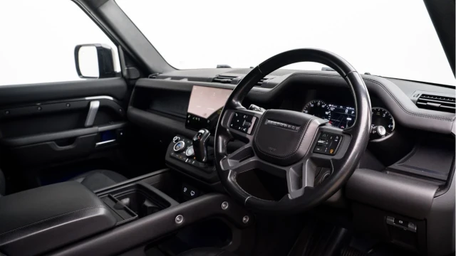 Land Rover Defender (23 Reg) 110 3.0 D300 X-Dynamic HSE Hard Top Commercial (+VAT) Image 2